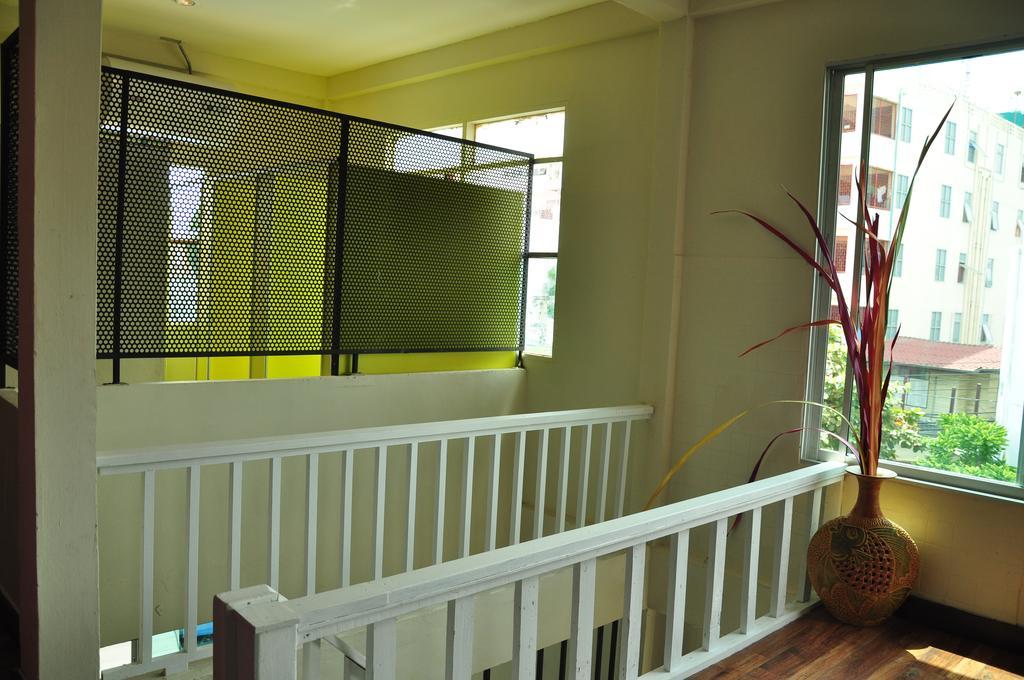 Sabye Club Hostel バンコク都 エクステリア 写真